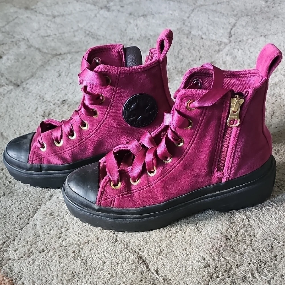 Chuck Taylor All Star Lugged Lift Platform Velvet